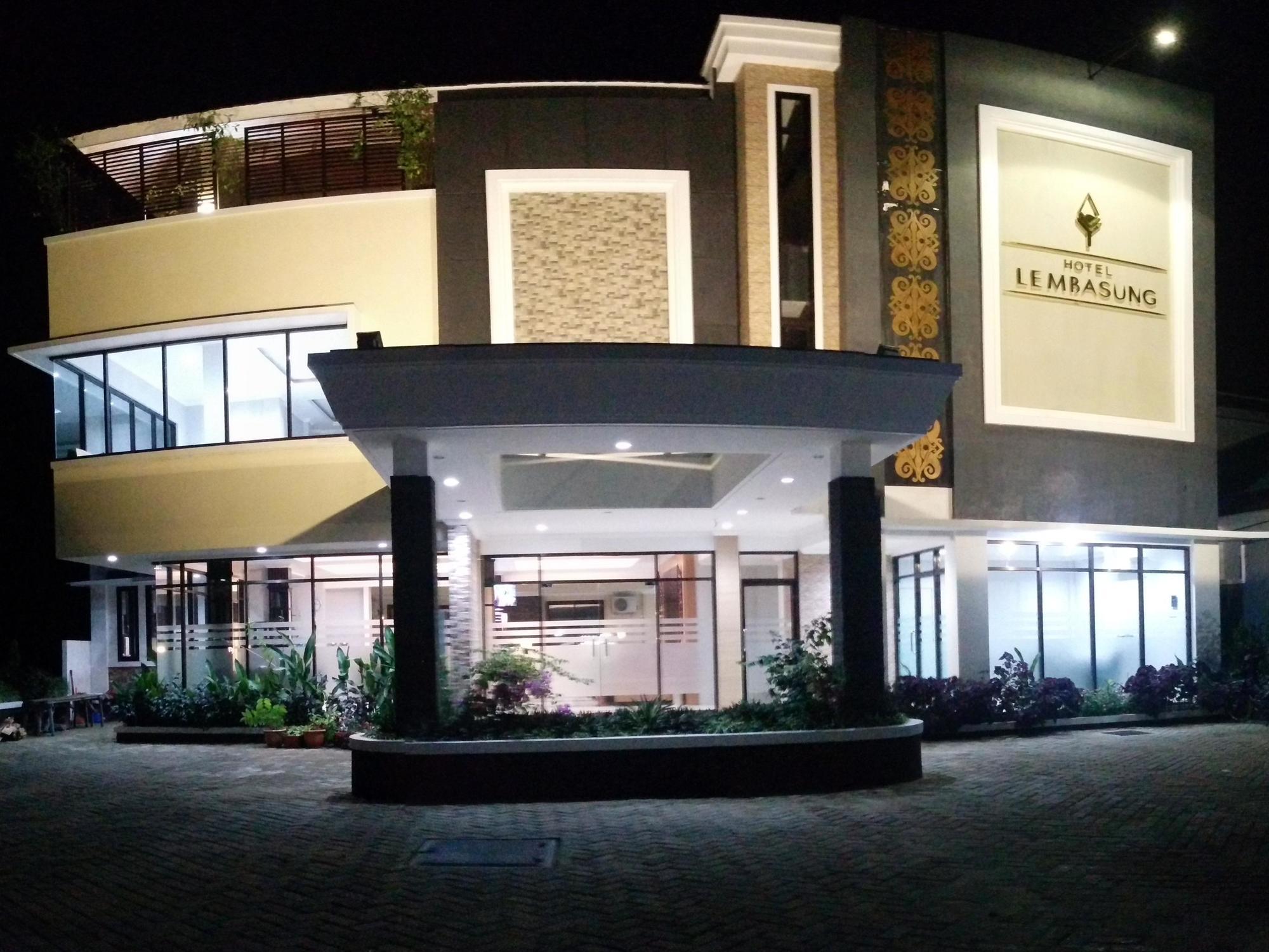 Lembasung Boutique Syariah Hotel Tarakan Bagian luar foto